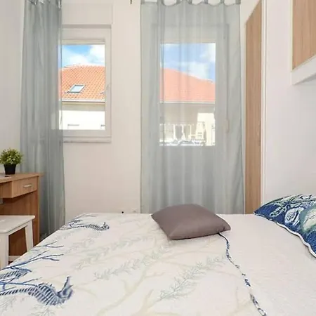 Apartman Charlie * Podstrana